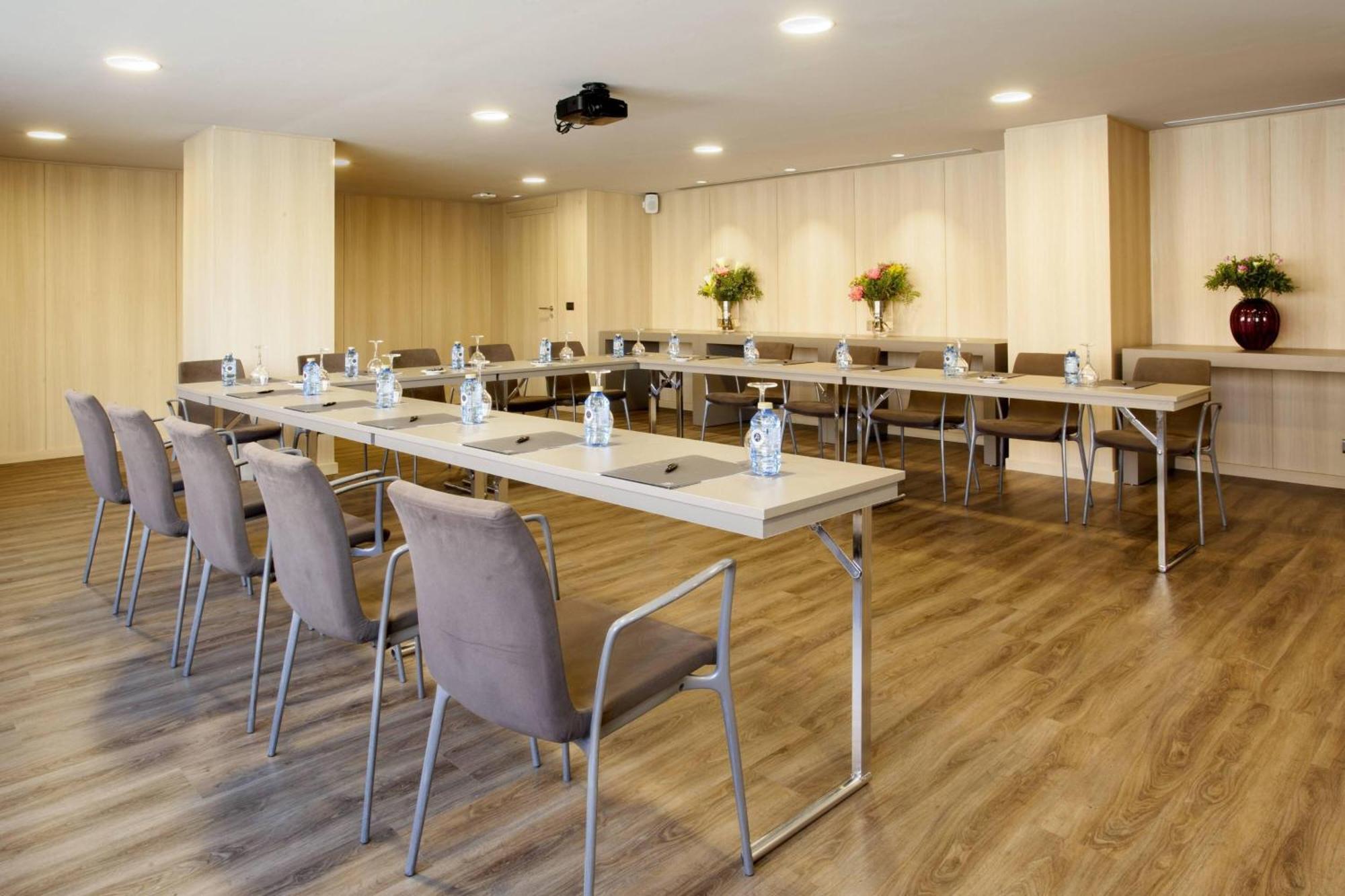 AC Hotel Córdoba by Marriott Zewnętrze zdjęcie